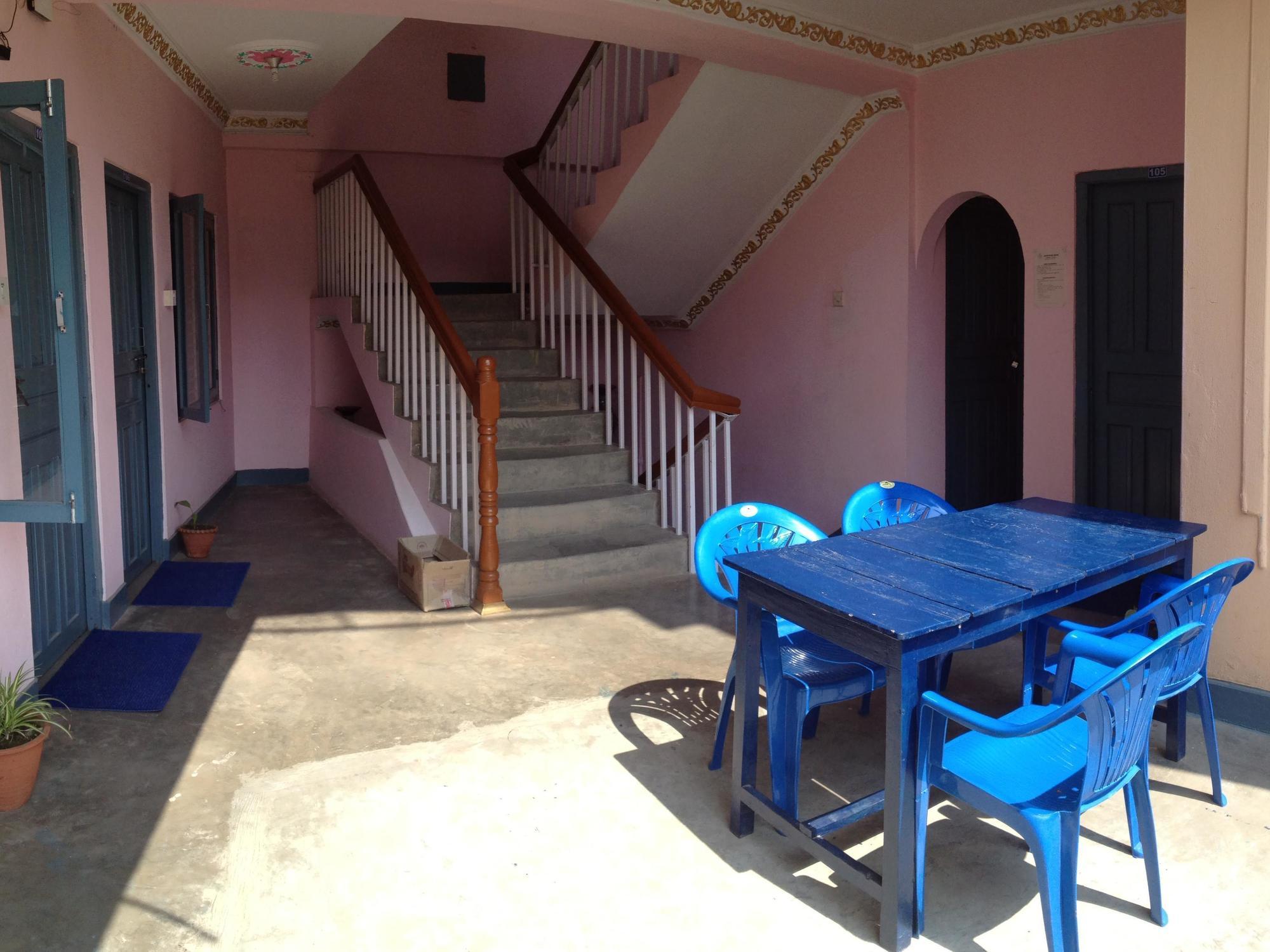 Hotel Lake House Pokhara Exterior foto
